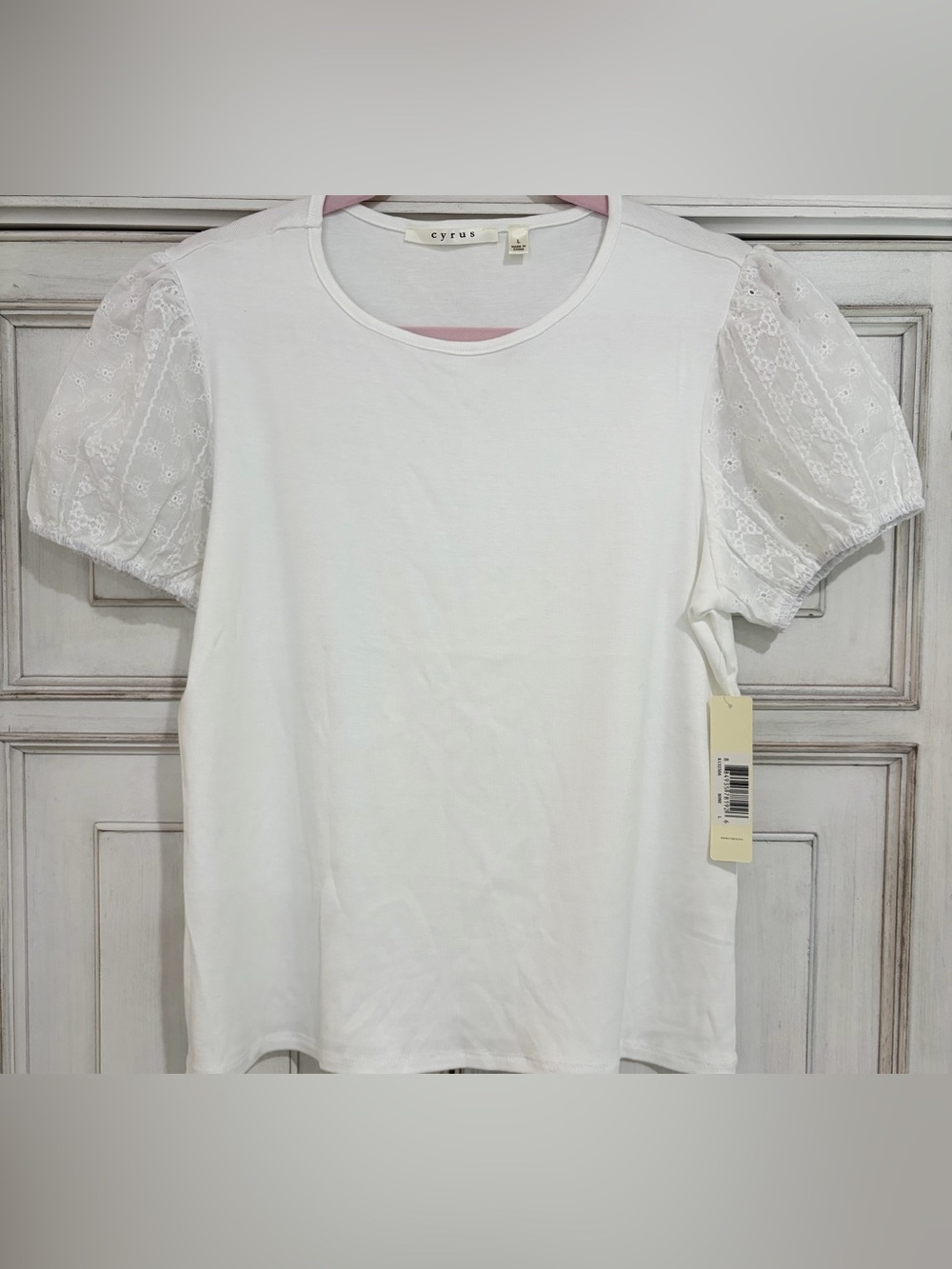 NWT SZ L Cyrus White Tee with Lace Puff Sleeves